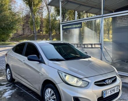 Хендай Акцент 2011 у Кам'янське (Дніпродзержинськ) на Automoto.ua Бежевий Хендай Акцент, об'ємом двигуна 1.4 л та пробігом 190 тис. км за 5750 $, фото 1 на Automoto.ua