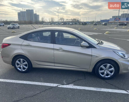 Бежевый Хендай Акцент, объемом двигателя 1.4 л и пробегом 251 тыс. км за 7200 $, фото 1 на Automoto.ua