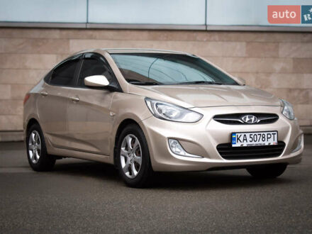 Бежевый Хендай Акцент, объемом двигателя 1.6 л и пробегом 153 тыс. км за 8200 $, фото 1 на Automoto.ua