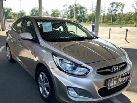 Бежевий Хендай Акцент, об'ємом двигуна 0 л та пробігом 277 тис. км за 6400 $, фото 1 на Automoto.ua