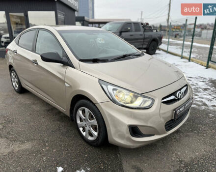 Бежевый Хендай Акцент, объемом двигателя 1.4 л и пробегом 130 тыс. км за 9590 $, фото 1 на Automoto.ua