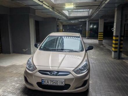 Бежевый Хендай Акцент, объемом двигателя 1.4 л и пробегом 112 тыс. км за 8000 $, фото 1 на Automoto.ua