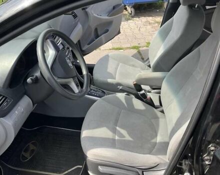 Чорний Хендай Акцент, об'ємом двигуна 1.59 л та пробігом 175 тис. км за 8000 $, фото 20 на Automoto.ua