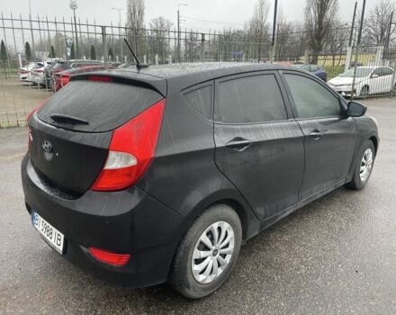 Черный Хендай Акцент, объемом двигателя 1.6 л и пробегом 200 тыс. км за 5500 $, фото 3 на Automoto.ua