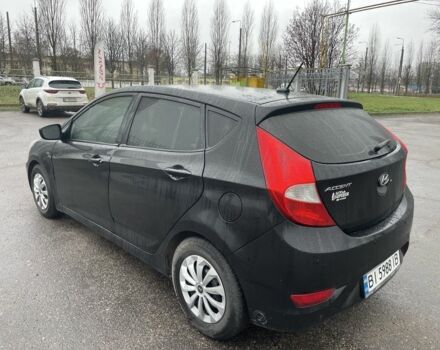Черный Хендай Акцент, объемом двигателя 1.6 л и пробегом 200 тыс. км за 5500 $, фото 5 на Automoto.ua