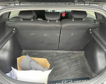 Черный Хендай Акцент, объемом двигателя 1.6 л и пробегом 200 тыс. км за 5500 $, фото 6 на Automoto.ua