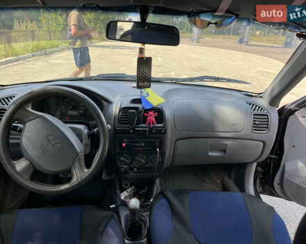 Чорний Хендай Акцент, об'ємом двигуна 1.6 л та пробігом 382 тис. км за 2500 $, фото 12 на Automoto.ua