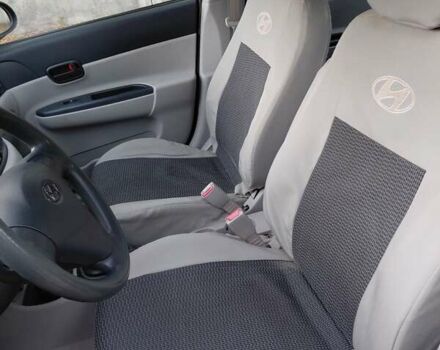 Черный Хендай Акцент, объемом двигателя 1.4 л и пробегом 230 тыс. км за 4600 $, фото 5 на Automoto.ua