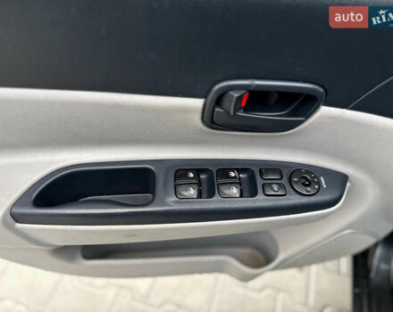 Хендай Акцент 2007 в Черновцах на Automoto.ua Черный Хендай Акцент, объемом двигателя 1.4 л и пробегом 345 тыс. км за 3600 $, фото 53 на Automoto.ua