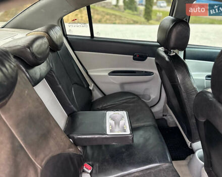 Хендай Акцент 2007 в Черновцах на Automoto.ua Черный Хендай Акцент, объемом двигателя 1.4 л и пробегом 345 тыс. км за 3600 $, фото 59 на Automoto.ua