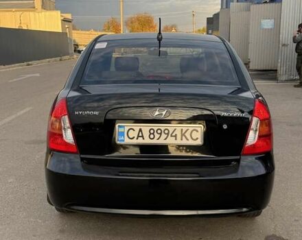 Черный Хендай Акцент, объемом двигателя 1.4 л и пробегом 211 тыс. км за 5400 $, фото 5 на Automoto.ua