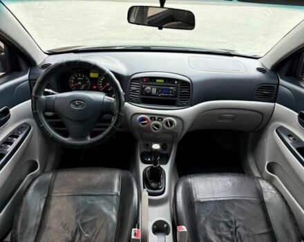 Хендай Акцент 2007 в Черновцах на Automoto.ua Черный Хендай Акцент, объемом двигателя 1.4 л и пробегом 345 тыс. км за 3600 $, фото 15 на Automoto.ua