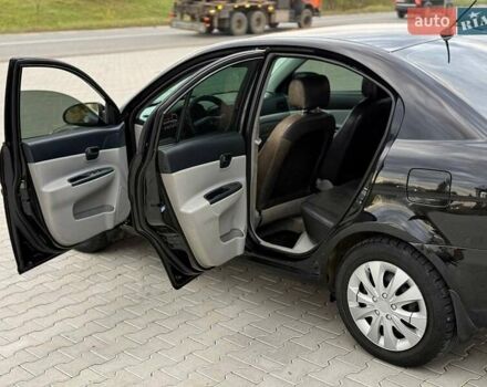 Черный Хендай Акцент, объемом двигателя 1.4 л и пробегом 346 тыс. км за 3350 $, фото 13 на Automoto.ua