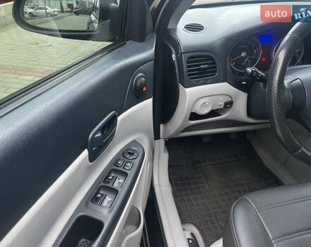 Черный Хендай Акцент, объемом двигателя 1.4 л и пробегом 197 тыс. км за 4900 $, фото 16 на Automoto.ua