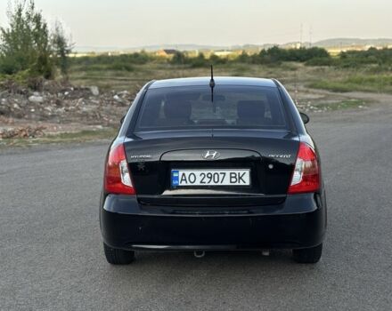 Черный Хендай Акцент, объемом двигателя 1.4 л и пробегом 170 тыс. км за 4000 $, фото 4 на Automoto.ua