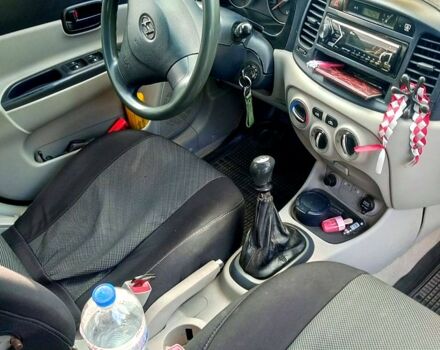 Хендай Акцент 2007 в Кегичевке на Automoto.ua Черный Хендай Акцент, объемом двигателя 1.4 л и пробегом 240 тыс. км за 3500 $, фото 4 на Automoto.ua