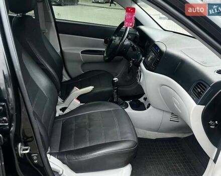 Черный Хендай Акцент, объемом двигателя 1.4 л и пробегом 197 тыс. км за 4900 $, фото 11 на Automoto.ua