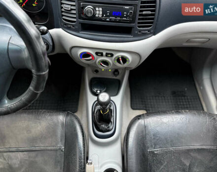 Хендай Акцент 2007 в Черновцах на Automoto.ua Черный Хендай Акцент, объемом двигателя 1.4 л и пробегом 345 тыс. км за 3600 $, фото 41 на Automoto.ua