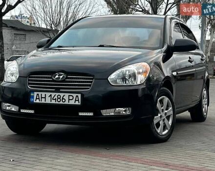 Черный Хендай Акцент, объемом двигателя 1.4 л и пробегом 197 тыс. км за 4900 $, фото 1 на Automoto.ua