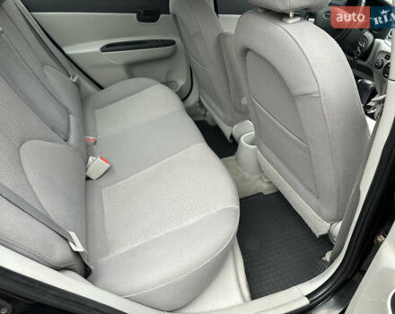 Черный Хендай Акцент, объемом двигателя 1.6 л и пробегом 170 тыс. км за 5699 $, фото 36 на Automoto.ua