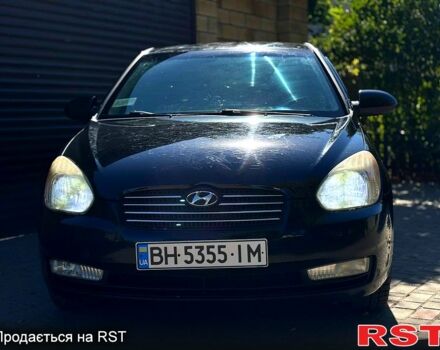 Черный Хендай Акцент, объемом двигателя 1.4 л и пробегом 178 тыс. км за 5300 $, фото 2 на Automoto.ua