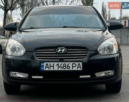 Черный Хендай Акцент, объемом двигателя 1.4 л и пробегом 197 тыс. км за 4900 $, фото 2 на Automoto.ua