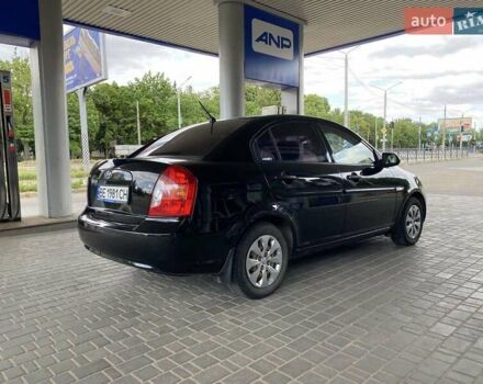 Черный Хендай Акцент, объемом двигателя 1.4 л и пробегом 93 тыс. км за 5800 $, фото 4 на Automoto.ua