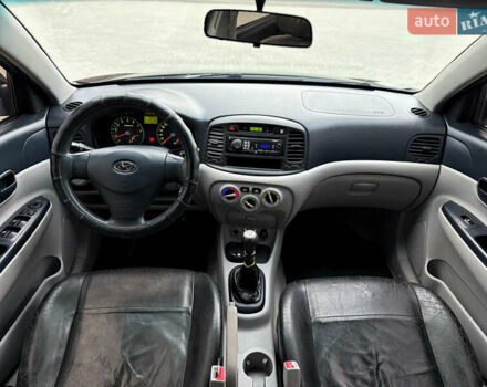 Хендай Акцент 2007 в Черновцах на Automoto.ua Черный Хендай Акцент, объемом двигателя 1.4 л и пробегом 345 тыс. км за 3600 $, фото 37 на Automoto.ua