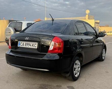 Черный Хендай Акцент, объемом двигателя 1.4 л и пробегом 211 тыс. км за 5400 $, фото 4 на Automoto.ua