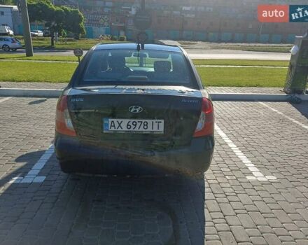 Черный Хендай Акцент, объемом двигателя 1.4 л и пробегом 317 тыс. км за 4000 $, фото 3 на Automoto.ua