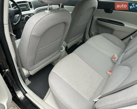 Черный Хендай Акцент, объемом двигателя 1.6 л и пробегом 170 тыс. км за 5699 $, фото 39 на Automoto.ua