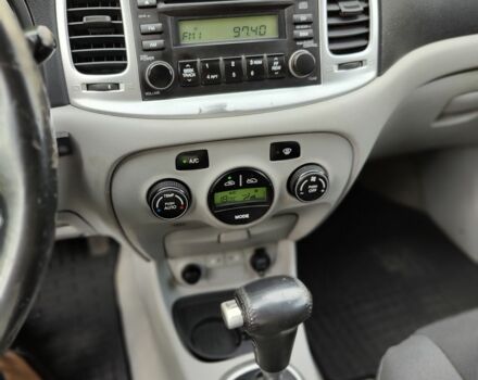 Черный Хендай Акцент, объемом двигателя 1.6 л и пробегом 188 тыс. км за 5700 $, фото 6 на Automoto.ua