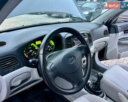 Черный Хендай Акцент, объемом двигателя 1.4 л и пробегом 221 тыс. км за 4950 $, фото 31 на Automoto.ua