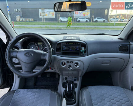 Черный Хендай Акцент, объемом двигателя 1.59 л и пробегом 175 тыс. км за 6300 $, фото 14 на Automoto.ua