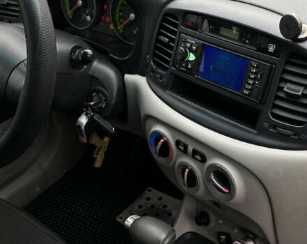 Черный Хендай Акцент, объемом двигателя 1.4 л и пробегом 215 тыс. км за 4799 $, фото 9 на Automoto.ua