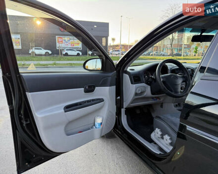 Черный Хендай Акцент, объемом двигателя 1.59 л и пробегом 175 тыс. км за 6300 $, фото 24 на Automoto.ua