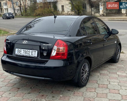 Черный Хендай Акцент, объемом двигателя 1.4 л и пробегом 215 тыс. км за 4799 $, фото 3 на Automoto.ua