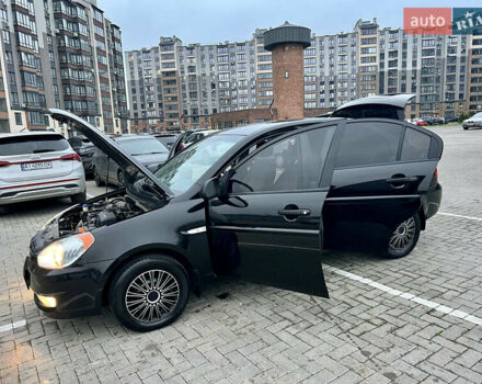 Черный Хендай Акцент, объемом двигателя 1.4 л и пробегом 221 тыс. км за 4950 $, фото 18 на Automoto.ua