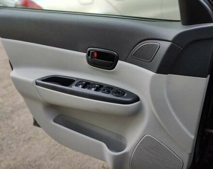 Черный Хендай Акцент, объемом двигателя 1.6 л и пробегом 215 тыс. км за 5200 $, фото 10 на Automoto.ua