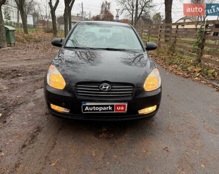 Черный Хендай Акцент, объемом двигателя 1.4 л и пробегом 165 тыс. км за 5390 $, фото 1 на Automoto.ua