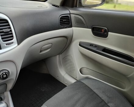 Черный Хендай Акцент, объемом двигателя 1.6 л и пробегом 188 тыс. км за 5700 $, фото 8 на Automoto.ua