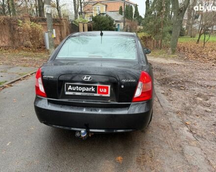 Черный Хендай Акцент, объемом двигателя 1.4 л и пробегом 165 тыс. км за 5390 $, фото 5 на Automoto.ua