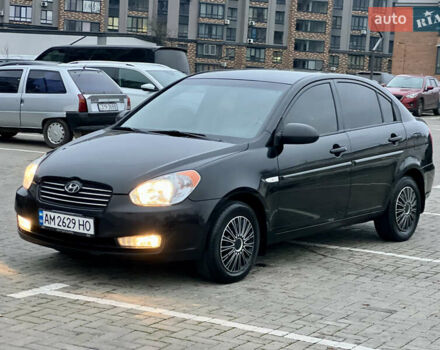 Черный Хендай Акцент, объемом двигателя 1.4 л и пробегом 221 тыс. км за 4950 $, фото 11 на Automoto.ua