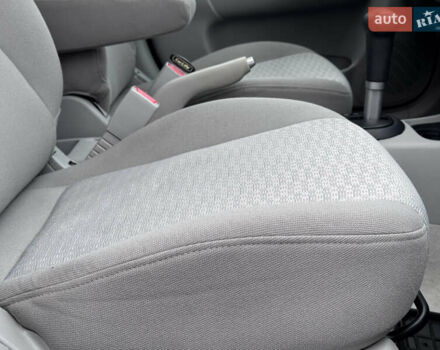 Черный Хендай Акцент, объемом двигателя 1.4 л и пробегом 139 тыс. км за 5999 $, фото 40 на Automoto.ua