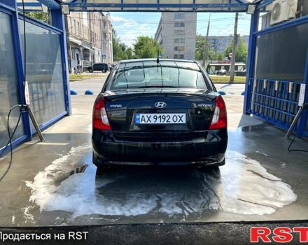 Черный Хендай Акцент, объемом двигателя 1.4 л и пробегом 212 тыс. км за 5200 $, фото 2 на Automoto.ua