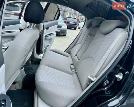 Черный Хендай Акцент, объемом двигателя 1.4 л и пробегом 221 тыс. км за 4950 $, фото 34 на Automoto.ua