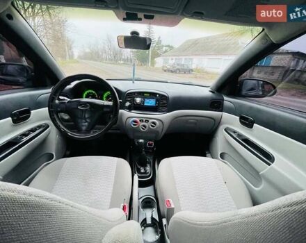 Чорний Хендай Акцент, об'ємом двигуна 1.4 л та пробігом 225 тис. км за 3899 $, фото 16 на Automoto.ua