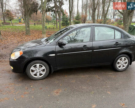 Черный Хендай Акцент, объемом двигателя 1.4 л и пробегом 165 тыс. км за 5390 $, фото 7 на Automoto.ua
