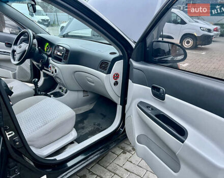 Черный Хендай Акцент, объемом двигателя 1.4 л и пробегом 221 тыс. км за 4950 $, фото 39 на Automoto.ua