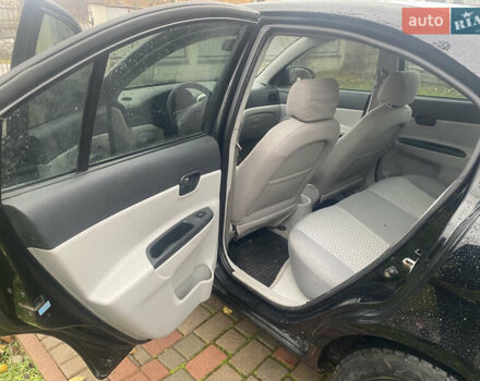 Черный Хендай Акцент, объемом двигателя 1.4 л и пробегом 257 тыс. км за 3500 $, фото 7 на Automoto.ua